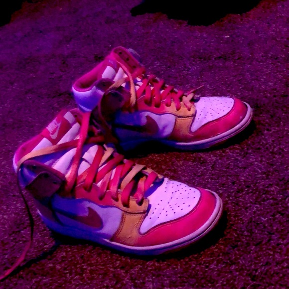 nike vintage strawberry lemonade dunks size 6.5 - Picture 1 of 2